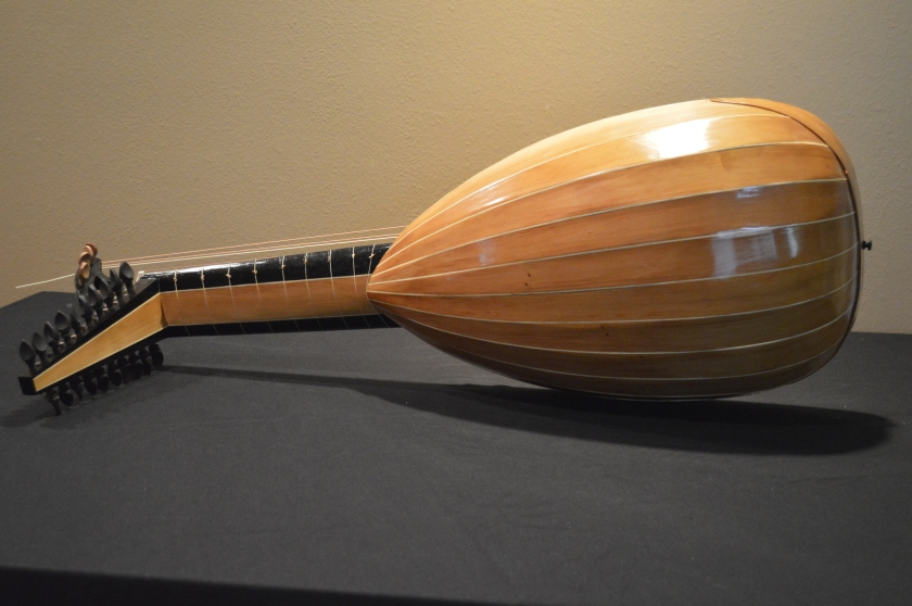 Baroque Lute Back